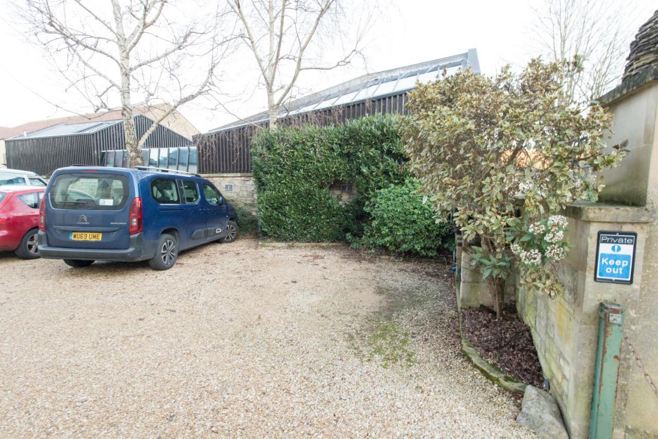 Luxe Maisonette- Parking, 4K Tvs, Leds, Local Snacks And More! Bath Esterno foto